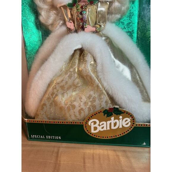 Happy Holidays 1994 Barbie Doll New In Box Slight Damage - Picture 4 of 11